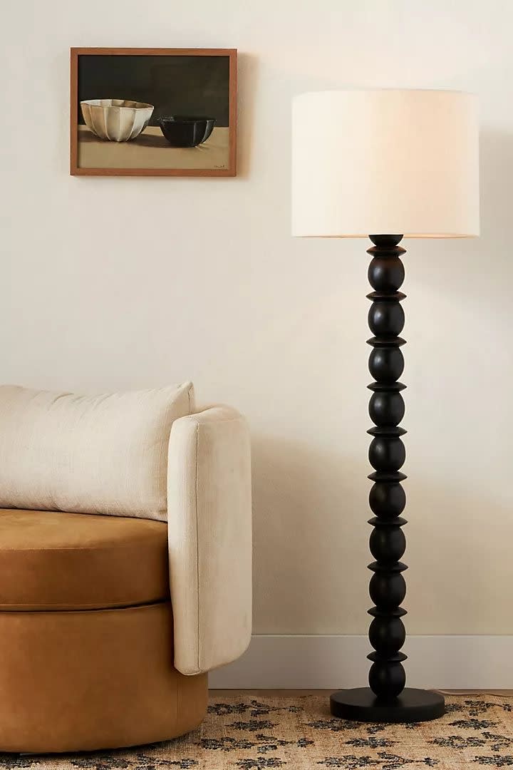 pcspx3dno4nnxqsppynn.jpg Lampadaire Totem Noir – Image 1
