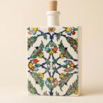 Bouteille en céramique – Motif floral